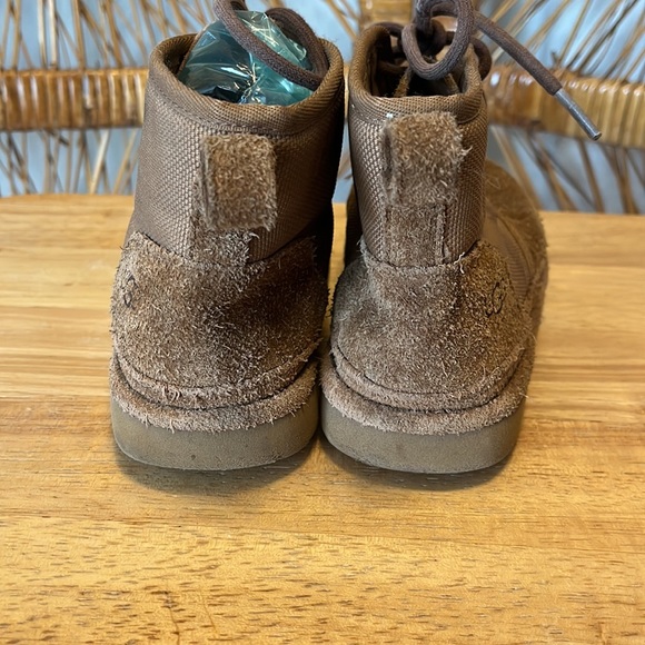Ugg Kids Classic Neumel II Unlined Chestnut Lace Up Boots - Size 2 - Picture 9 of 13